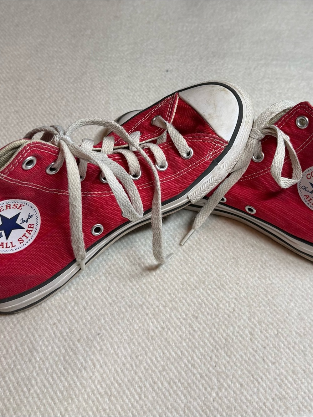 Kids Chuck Taylor size 2.5